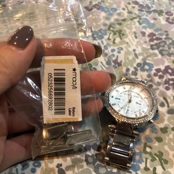 Micheal Kors Parker Watch in Silver - Picture 1 of 8
